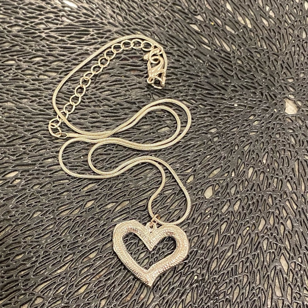 Silver Blue Heart Pendant Necklace looks so much better in person - Picture 4 of 4